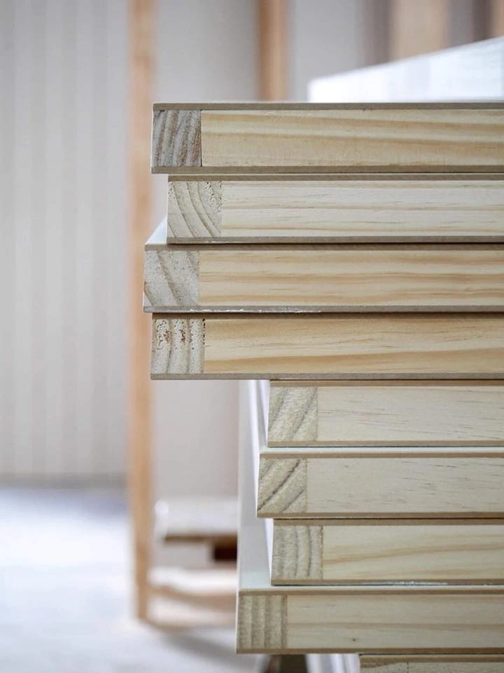 Adept Kitchens and Joinery: edges of wood (photography: House of Ma)